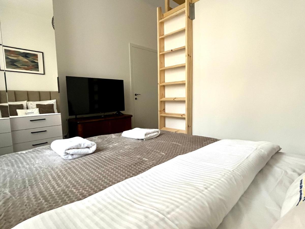 Agapella Apartamenty- Apartament Fiszera 500M From The Beach, Free Parking Sopot Exteriör bild